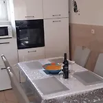 Mladen