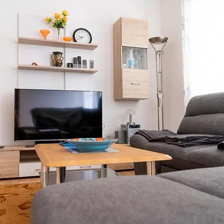 Apartament Mladen Biograd Na Moru