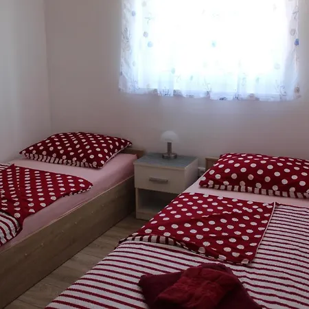 Mladen Biograd Na Moru