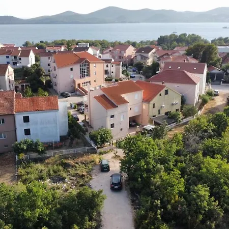 Lejlighed Mladen Biograd Na Moru