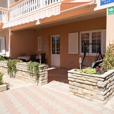 Mladen * Weißenburg