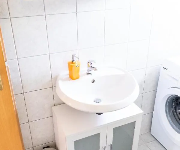 Апартаменты Mladen *