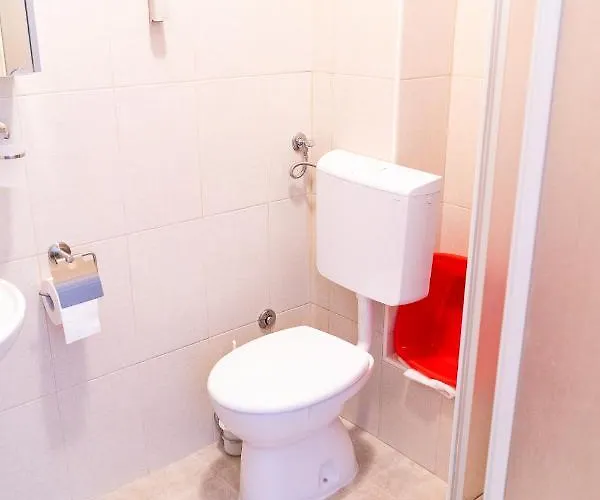 Mladen Апартаменты Биоград-на-Мору