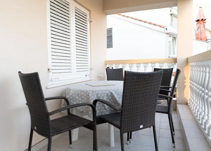 Апартаменты Mladen