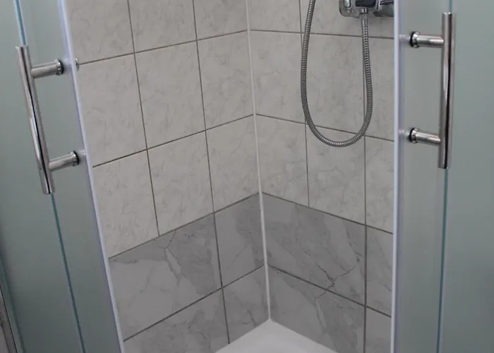 Mladen * Биоград-на-Мору