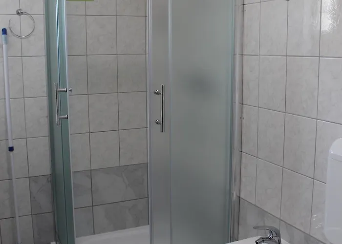 Mladen * Биоград-на-Мору