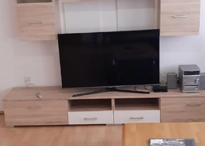 Апартаменты Mladen