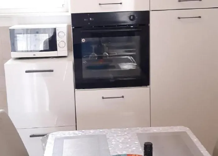 Апартаменты Mladen *